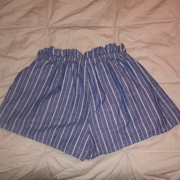 Elastic tie blue & white striped shorts!! - Picture 2 of 3